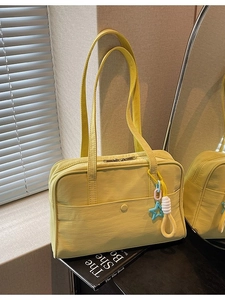 Borsa a Tracolla da Donna in Pelle PU di Grande Capacità Borsa Tote Casual con Ciondolo a Stella Borsa a Cuscino per Studenti