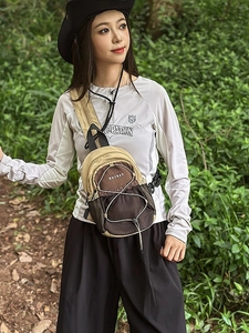Sac à bandoulière sport en nylon kaki et marron avec cordon pour la randonnée