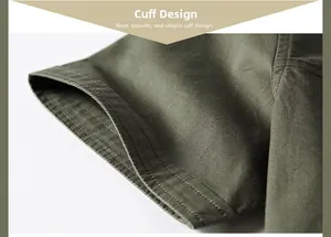 Détail du poignet d'une chemise vert militaire avec double surpiqûre et texture en sergé