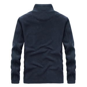 Veste polaire homme bleu marine vue de dos avec col montant pour randonnée outdoor