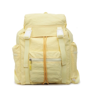 Sac à dos imperméable en nylon crème avec fermeture à boucle pour le voyage