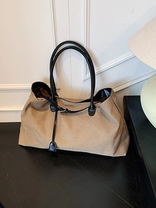 Grande borsa da viaggio in tela kaki con manici in pelle nera per il tempo libero e sport