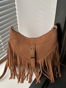Retro Bohemian Fringe Shoulder Bag Women Matte PU Leather Long Tassels Crossbody Hobo Bag With Metal Buckle Casual Commute Bag