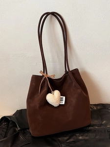 Vintage dark brown matte tote bag with large capacity and plush heart charm on leather