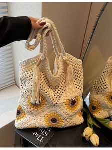 Handmade Sunflower Crochet Straw Tote Bag For Women Bohemian Woven Shoulder Bag With Tassels Beach Vacation Casual Handbag