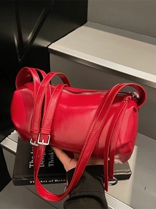 Women Retro PU Leather Pillow Shoulder Bag Large Capacity Crossbody Barrel Bag Fashion Minimalist Commuter Bag Daily Handbag