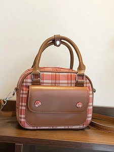 Schicke karierte Mini-Quadrat-Handtasche mit braunem Ledergriff und Schultergurt