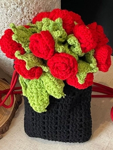 Handmade Crochet Flower Mini Crossbody Bag For Women Pastoral Floral 3D Rose Knitted Mobile Phone Bag Sweet Shoulder Pouch