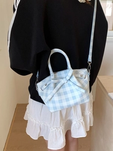 Sac à main à carreaux vichy bleu et blanc avec nœud porté en bandoulière chic
