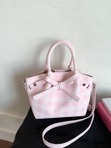 Sac à main à carreaux rose et blanc avec grand nœud et bandoulière amovible