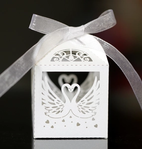 Swan Heart Laser Cut Wedding Candy Box Pearly Paper Hollow Out Gift Packaging With Ribbon For Party Favors Ceremony