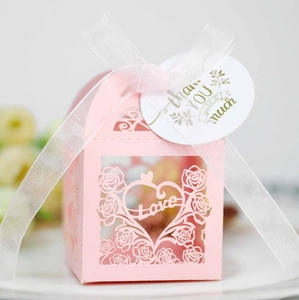 Pink hollowed heart Love candy gift box with rose pattern and thank you tag for weddings