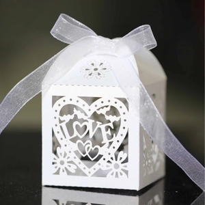 Boîte à Dragées en Papier Découpé Laser Cœur Love Avec Ruban Pour Mariage Fête Saint-Valentin Emballage Cadeau Romantique