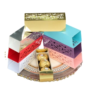 Boîtes à bonbons de mariage découpées au laser en plusieurs couleurs pour les fêtes