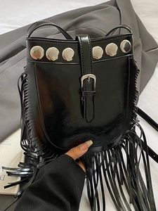 Women Vintage PU Leather Tassel Bucket Bag Rivet Shoulder Crossbody Bag Bohemian Style Fringe Purse For Daily Use