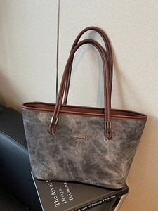 Women High-End Large Capacity Tote Bag Vintage PU Leather Shoulder Bag Fashion Commuter Shopping Handbag With Metal Logo