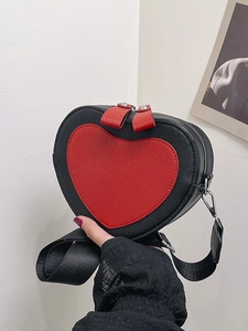 Fashion Women Heart Shaped Crossbody Bag Contrast Color PU Leather Small Mobile Phone Shoulder Bag With Wide Strap Trendy