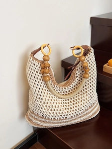 Sac fourre-tout bohème au crochet avec poignée en perles de bois et motif rayé