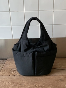 Women Casual Quilted Multi-Pocket Fabric Handbag Lightweight Commuting Bucket Bag Large Capacity Japanese Style Students Tote Bag