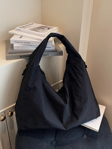 Women Large Capacity Pleated Nylon Tote Bag Minimalist Lazy Style Hobo Shoulder Bag Commuting Casual Underarm Handbag
