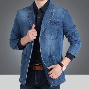 Blazer en jean bleu pour homme avec revers crantés et grandes poches plaquées amples