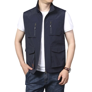 Gilet multitasche da uomo blu navy con collo alto e cerniera per attività all'aperto