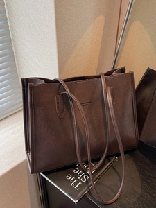 Retro PU Leather Large Capacity Tote Bag For Women Vintage Shoulder Handbag Pleated Stitching Commuter Shopping Bag