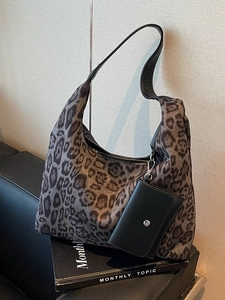 Retro Leopard Print Suede Large Capacity Tote Bag For Women Fashion Hobo Shoulder Bag With Detachable Coin Purse Set