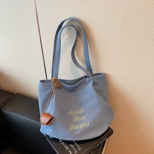 Women Large Capacity Canvas Tote Bag Casual Fashion Shoulder Bag With Letter Embroidery And Leather Charm For Daily Travel