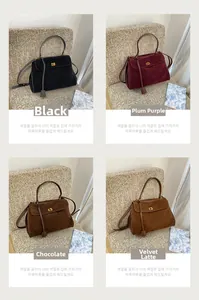 Detailansicht der Vintage-Matte-Taschen in Schwarz, Pflaumenrot, Schokolade und Samt-Latte