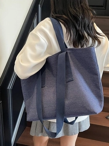 Large dark blue canvas tote bag for women, stylish commuter shoulder bag in casual style
