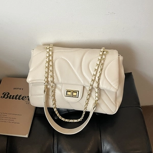 Sac Bandoulière Matelassé à Vagues pour Femmes en Cuir PU Petit Sac à Épaule avec Chaîne et Fermoir Tournant Mode