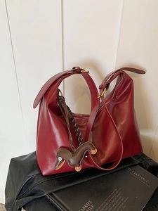 Vintage PU Leather Hobo Bag For Women Autumn Winter Fashion Large Capacity Shoulder Bag With Dog Pendant Commuting Bag
