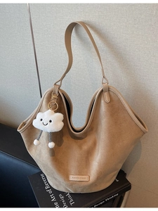 Retro tan large-capacity suede tote bag with wave edge design and cloud charm