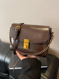 Petit Sac Carré en Cuir PU Vintage pour Femmes Bandoulière Chaîne Or Sac à Épaule Mode Minimaliste Messager pour Usage Quotidien
