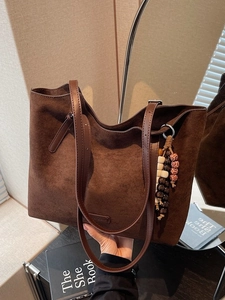 Minimalist Suede Large Capacity Tote Bag For Women Vintage Commuting Shoulder Bag With Beaded Pendant Fashion Satchel Top Handle Bag