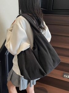 Sac à Épaule en Velours Côtelé pour Femmes Grande Capacité Sac Hobo à Rayures Souple Décontracté Sac Sous le Bras Couleur Unie Sac à Main Élégant Plissé