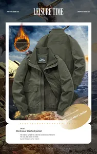 Dettaglio della giacca da lavoro verde militare foderata in pile con misto lana pregiata