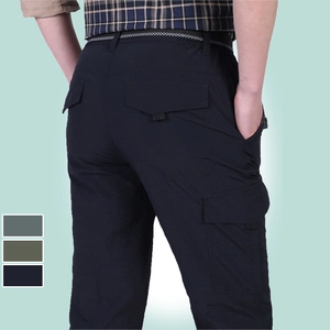 Pantalon cargo de sport à séchage rapide pour homme en noir avec tissu ripstop