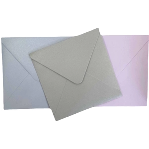 Buste perlescenti in carta da 150g blu grigio e rosa per inviti di matrimonio