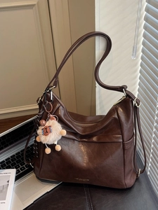 Fashion Women Large Capacity PU Leather Shoulder Bag Minimalist Vintage Hobo Tote Backpack With Plush Pendant Daily Bag