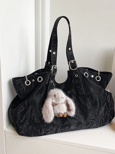 Borsa Tote in PU di Grande Capacità da Donna Texture Increspata Borsa a Tracolla Con Occhielli Metallici e Ciondolo Coniglio