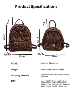 Tableau des tailles pour sacs à dos en velours léopard avec pendentif cœur en métal
