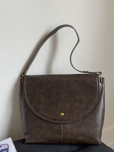 Sac à Épaule en Cuir PU de Grande Capacité Vintage Pour Femmes Rétro Couleur Unie Sac Cabas à Rabat Sac Messager de Navettage avec Boucle