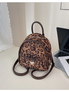 Mini sac à dos léopard en velours pour femme avec nœud brun et pendentif en cœur