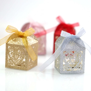 Glitter gold and silver hollow heart favor boxes with elegant ribbon for wedding candy