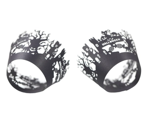 Caissettes à cupcakes Halloween en papier noir découpé au laser avec motifs de château