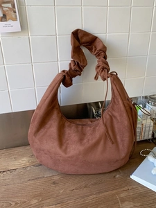Large Capacity Suede Hobo Bag For Women Casual Pleated Shoulder Bag Vintage Commuter Dumpling Crossbody Bag Fashion Handbag