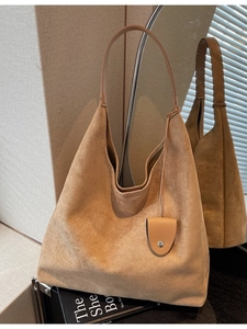 Minimalist large camel suede tote bag for women, stylish hobo bag for autumn and winter