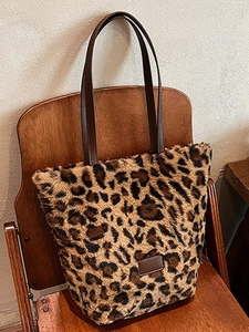 Sac Seau en Peluche Imprimé Léopard Grande Capacité Sac à Épaule en Fausse Fourrure Sac à Main Plaid Vintage Automne Hiver